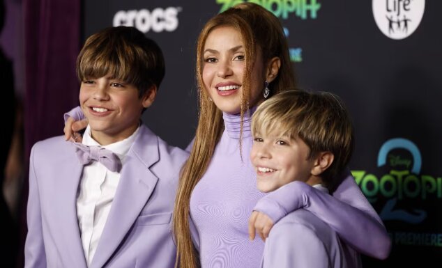Shakira brilla con Milan y Sasha en estreno de “Zootopia 2”