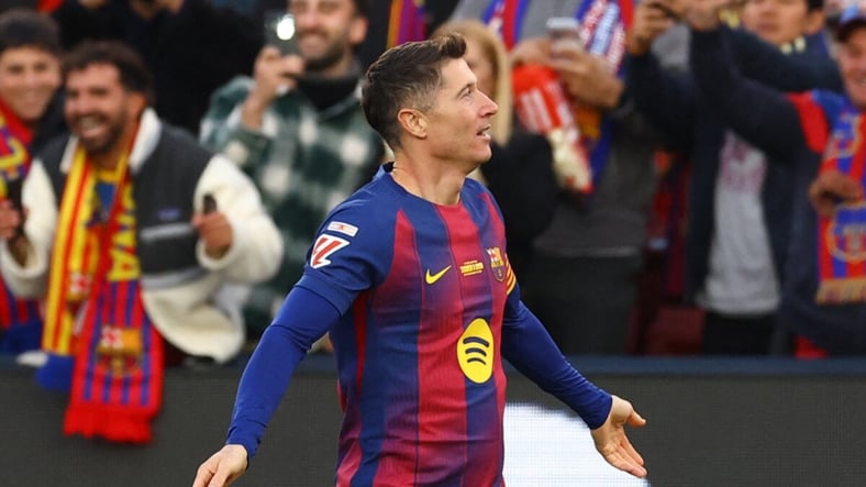 Barcelona golea 4-0 al Athletic en su regreso al Camp Nou