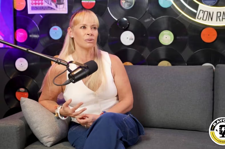 Ginny Hoffman admite error mediático en caso contra Héctor Parra