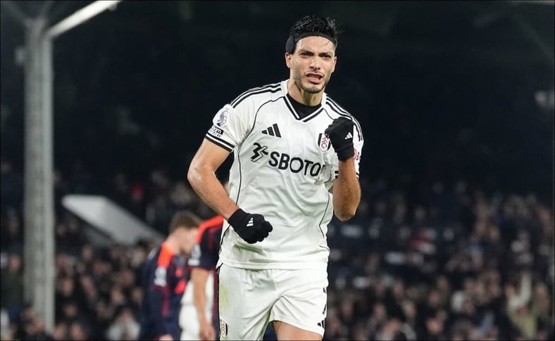 Raúl Jiménez alcanza 200 goles, pero Fulham cae ante Manchester United