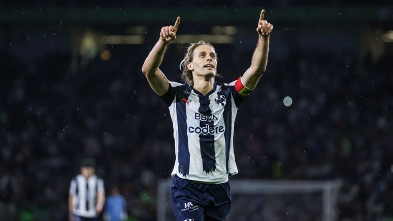 Rayados golea 4-0 a Querétaro en debut triunfal de Nicolás Sánchez