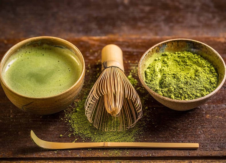 Matcha o café: la batalla por la bebida con más energía
