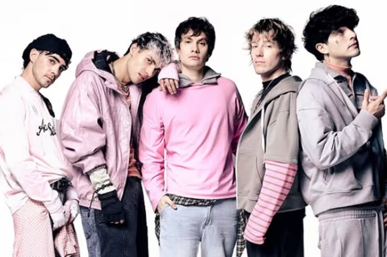 CD9 pausa a Freddy Leyva tras polémica con fan