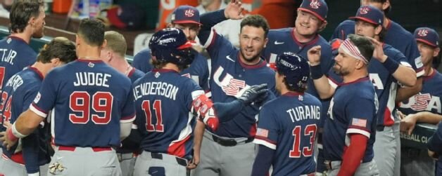 Estados Unidos derrota 2-1 a República Dominicana y clasifica a la final del Clásico Mundial
