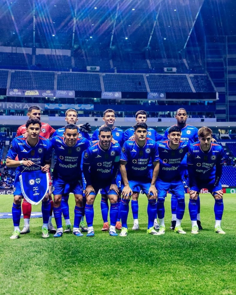 Cruz Azul empata 1-1 con Rayados y avanza a cuartos de la Concachampions