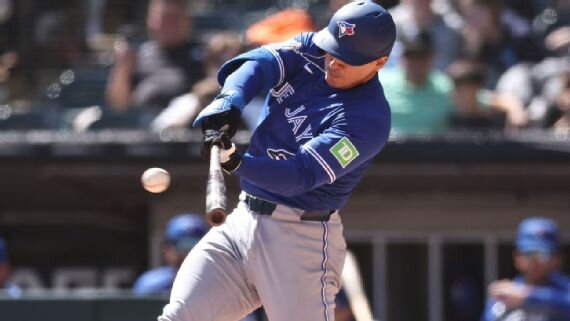 Brandon Valenzuela debuta con Blue Jays y es mexicano 153 en MLB