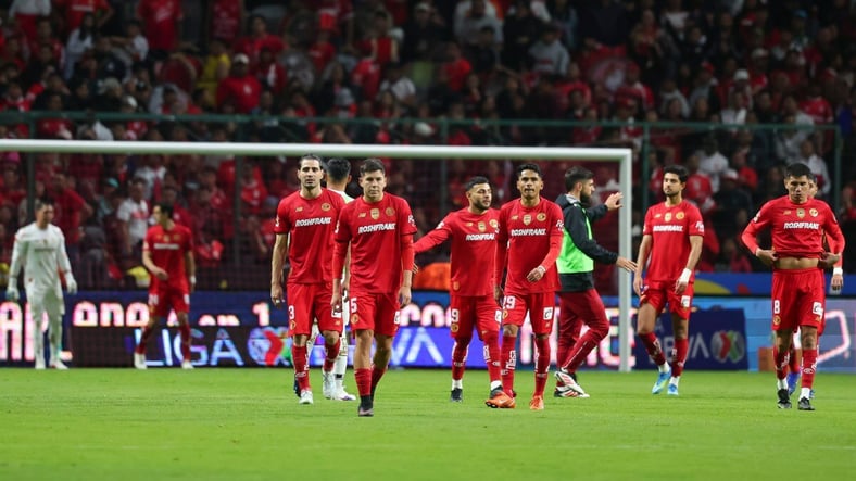 Toluca y San Luis empatan 1-1 en el Nemesio Diez con gol de penal en el agregado