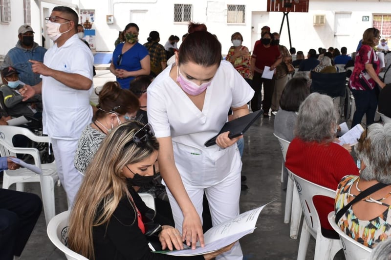 GALERÍA: Tercer día de vacunación en Frontera, Coahuila.