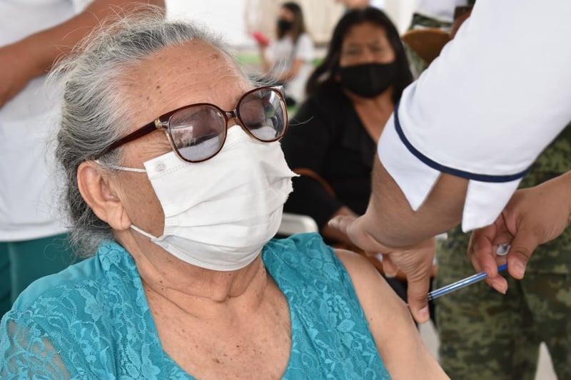 GALERÍA: Tercer día de vacunación en Frontera, Coahuila.