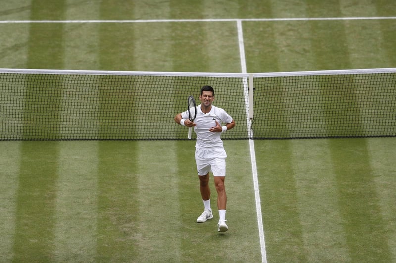 Djokovic gana en su Wimbledon