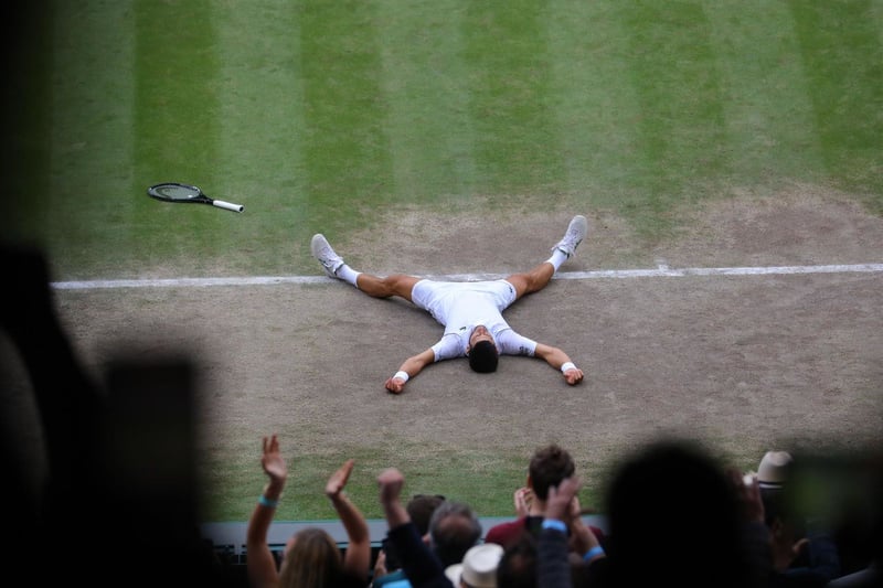 Djokovic gana en su Wimbledon