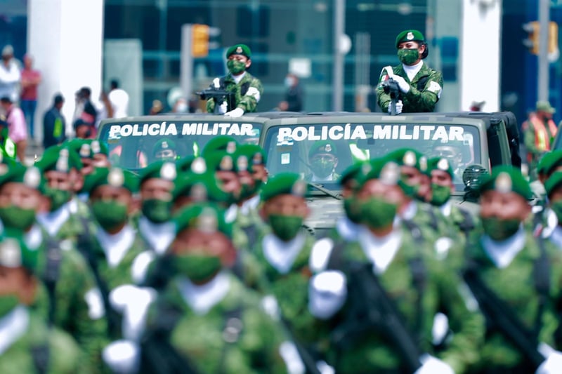 AMLO y presidente de Cuba encabezan desfile por el Día de la Independencia de México