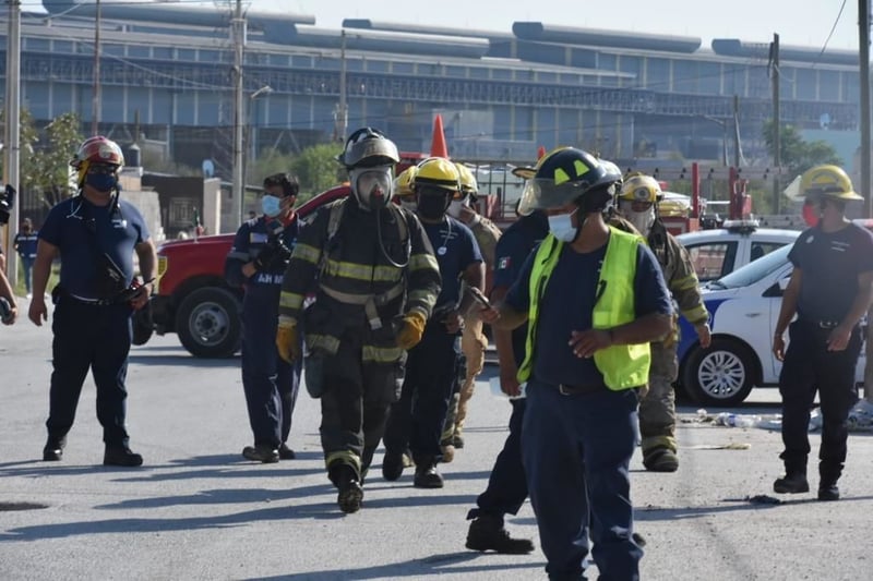 Evacuan a 50 familias del fraccionamiento Calderón por simulacro en AHMSA