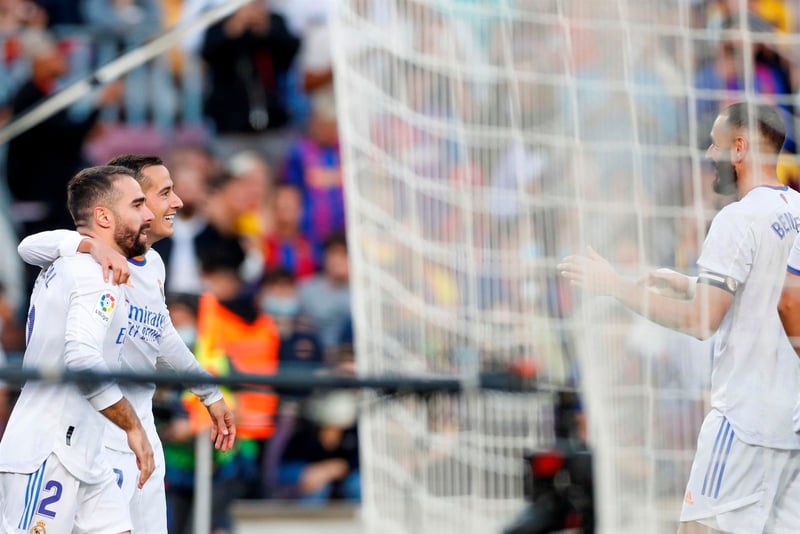 El Real Madrid se lleva el Clásico Español en el Camp Nou con goles de Alaba y Lucas Vázquez