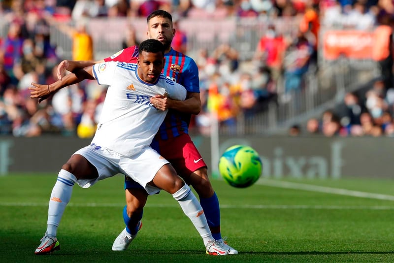 El Real Madrid se lleva el Clásico Español en el Camp Nou con goles de Alaba y Lucas Vázquez