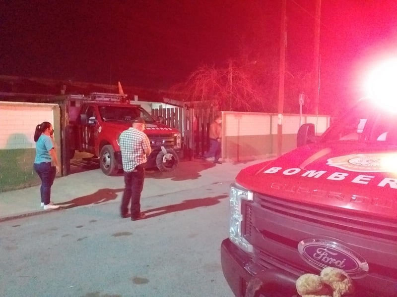 Fuerte incendio en la Clínica 9 de Frontera genera gran movilización de Cuerpos de Rescate y Bomberos 