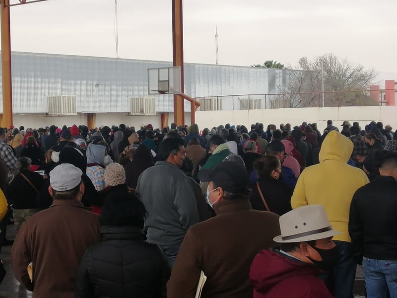 En menos de dos horas aplican refuerzo de vacuna AstraZeneca en Monclova