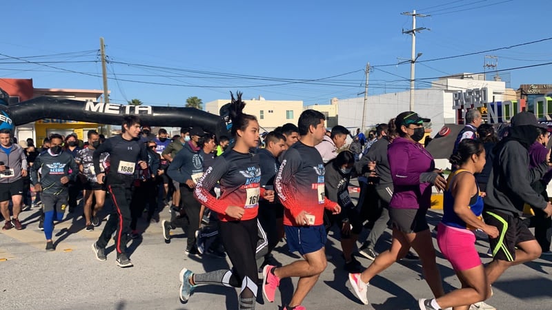 Carrera 3k en beneficio a Luis Cruz en Monclova 