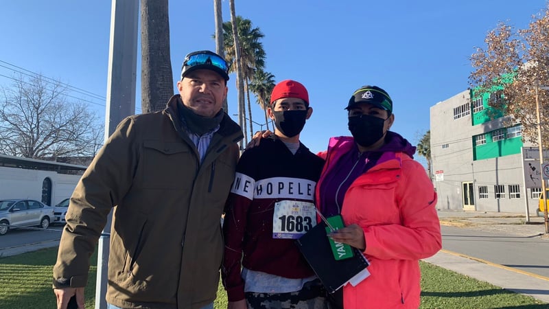 Carrera 3k en beneficio a Luis Cruz en Monclova 