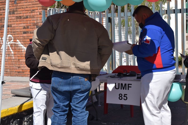 IMSS de Monclova realiza Triatlón para prevenir enfermedades 