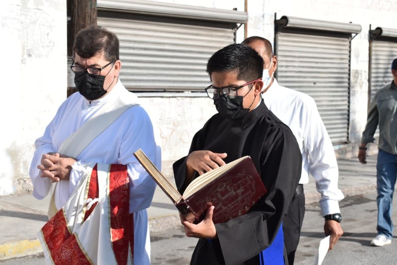 Feligreses festejan con júbilo el Domingo de Ramos 