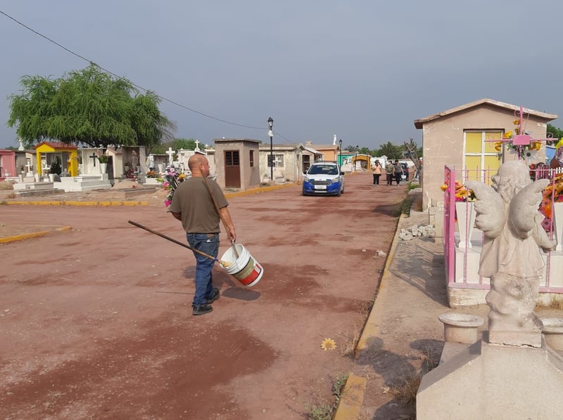 Panteones de Monclova regresan a la normalidad tras la pandemia 