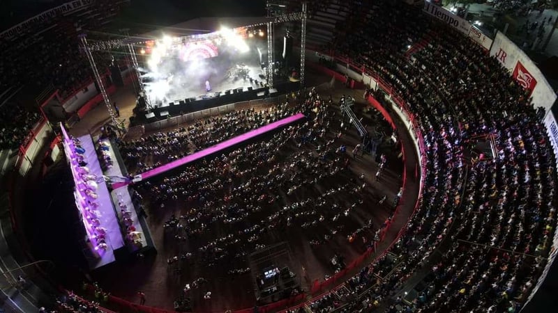 Ferias de San Buena edición 77 inician con la coronación de su Reyna