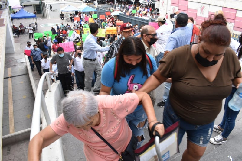 Manifestación de obreros de AHMSA