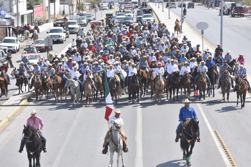 Cabalgata en conmemoración al 333 Aniversario de Monclova