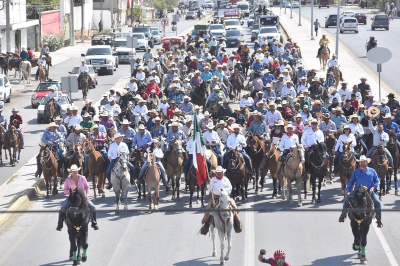 Cabalgata en conmemoración al 333 Aniversario de Monclova