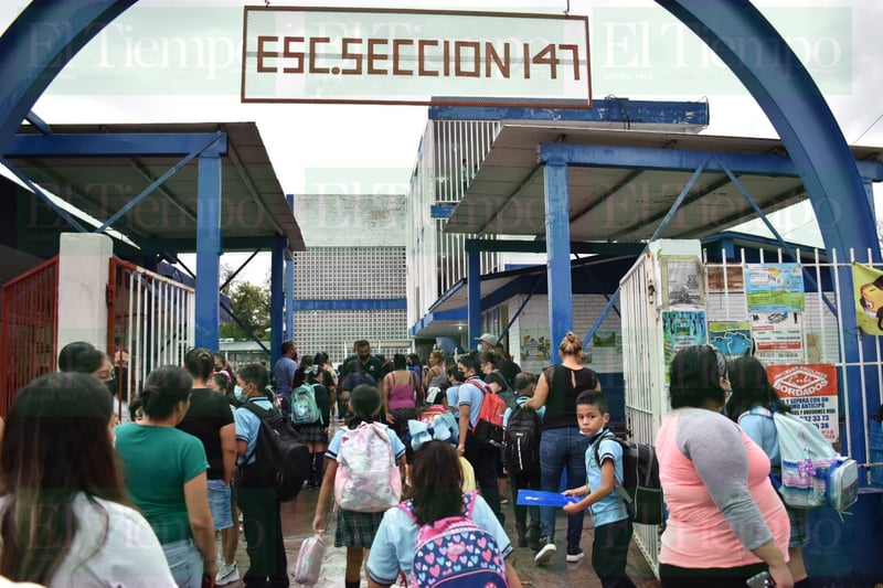 Así se vive el regreso a clases en Monclova