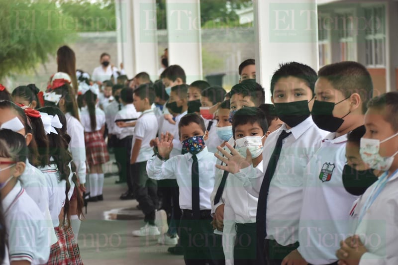 Así se vive el regreso a clases en Monclova