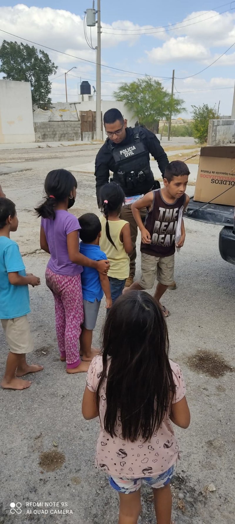 Policía Civil Coahuila apoya a niños con útiles escolares