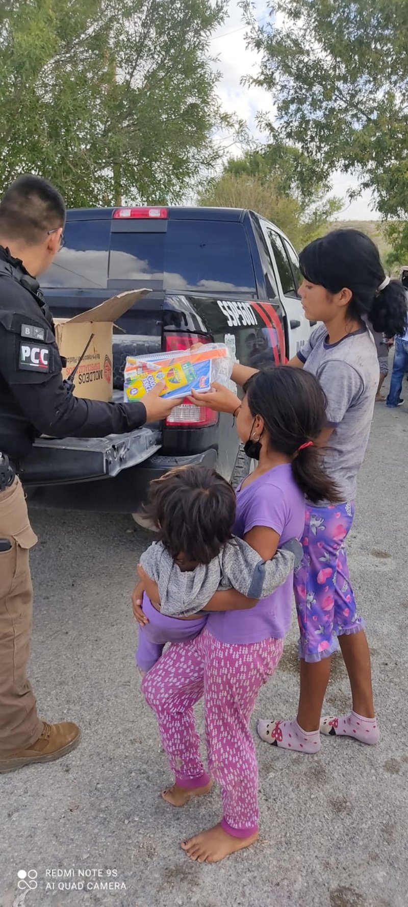 Policía Civil Coahuila apoya a niños con útiles escolares