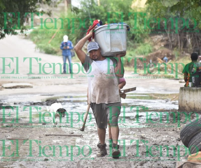 Estragos por la inundación en Múzquiz, Coahuila.