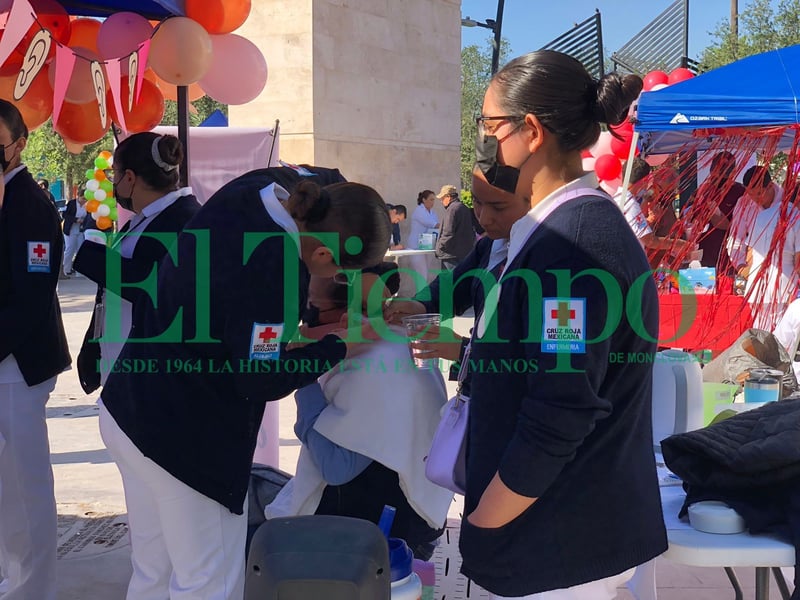 Feria de la Salud en Plaza Principal de Monclova