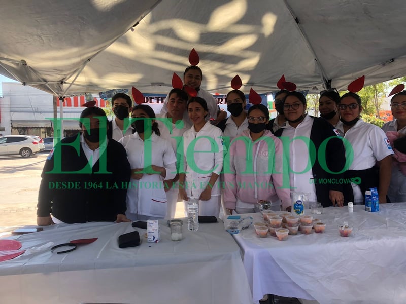 Feria de la Salud en Plaza Principal de Monclova