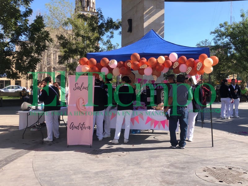 Feria de la Salud en Plaza Principal de Monclova