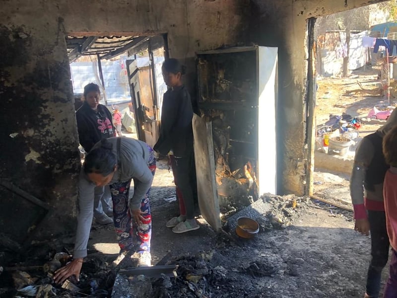 Familia González pierde todo en incendio de casa habitación en la colonia Guerrero 