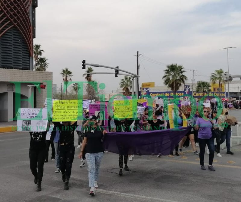 Mujeres conmemoran el ‘8M’ en Monclova con marcha y actividades