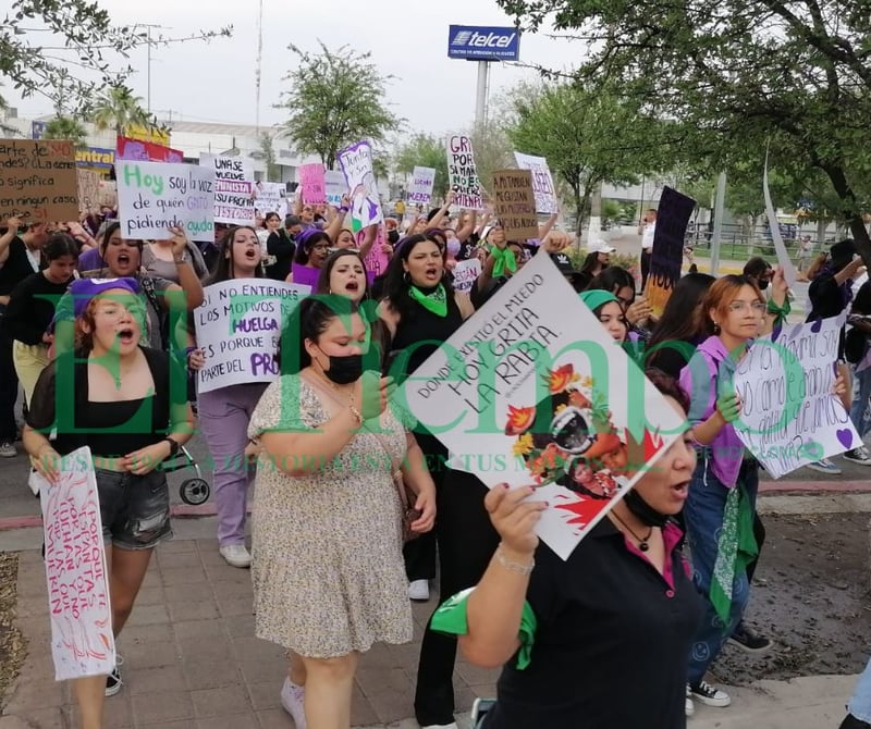 Mujeres conmemoran el ‘8M’ en Monclova con marcha y actividades