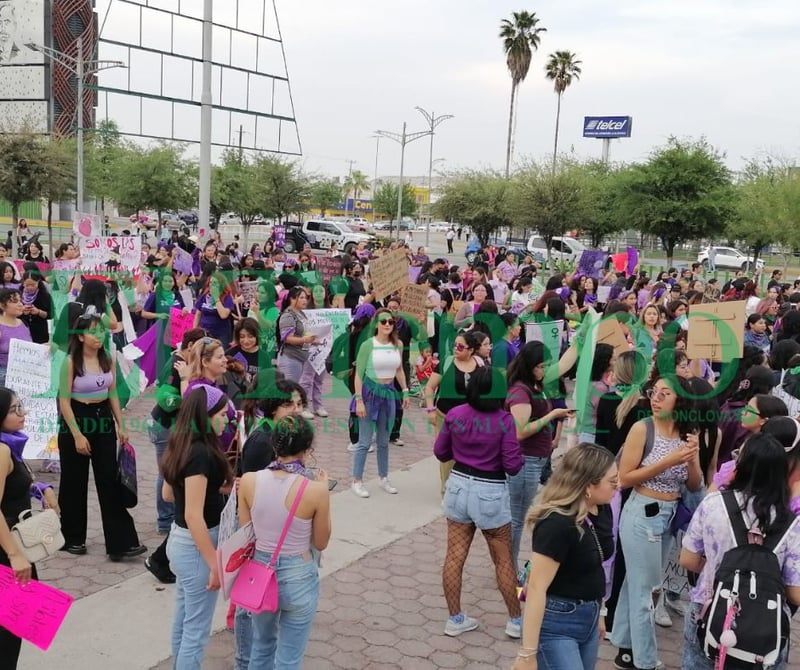 Mujeres conmemoran el ‘8M’ en Monclova con marcha y actividades