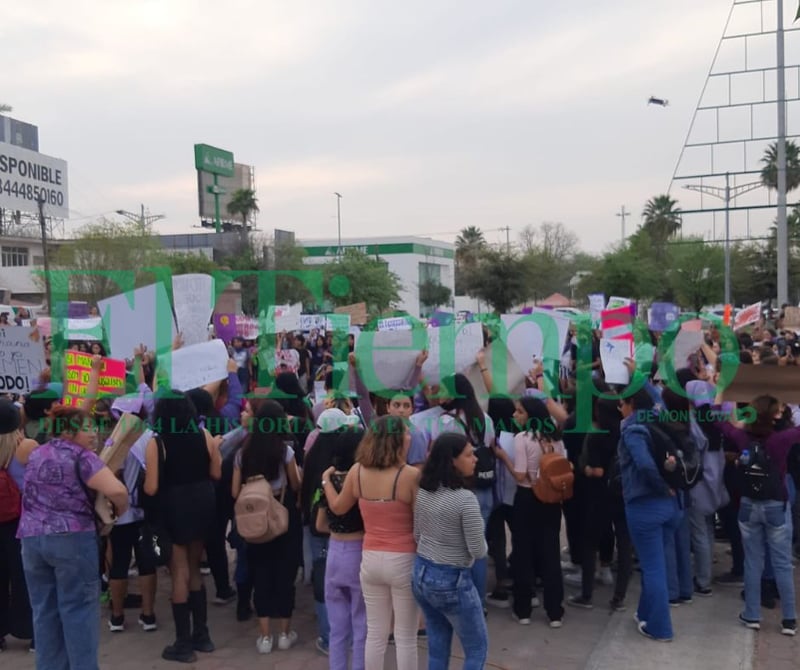 Mujeres conmemoran el ‘8M’ en Monclova con marcha y actividades