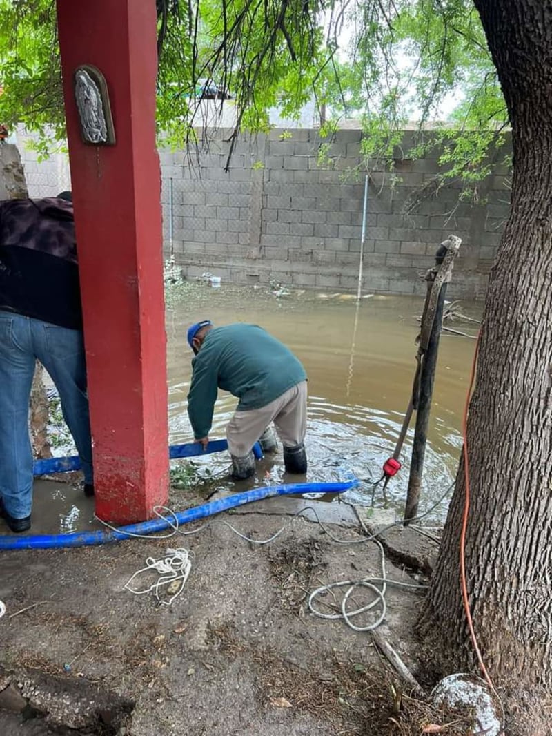 Autoridades continúan trabajo de limpieza ante inundaciones por tormenta ‘mañanera’