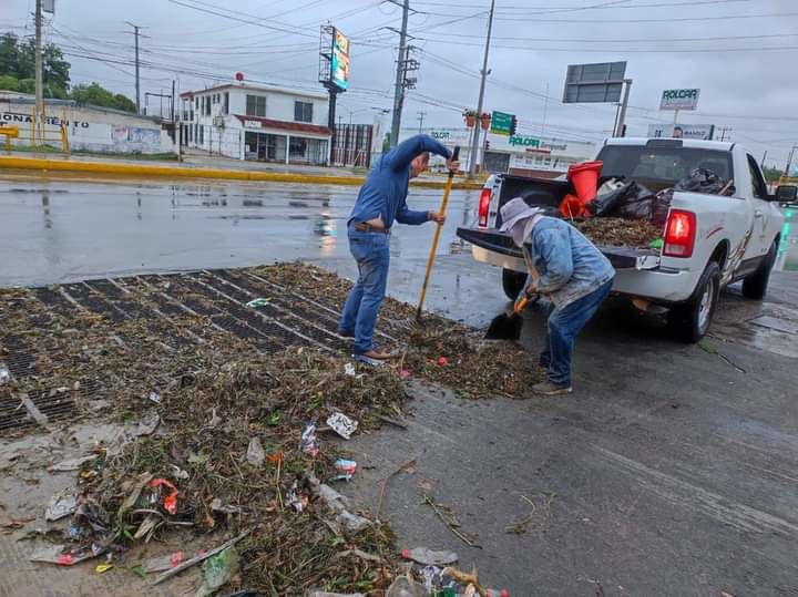 Autoridades continúan trabajo de limpieza ante inundaciones por tormenta ‘mañanera’