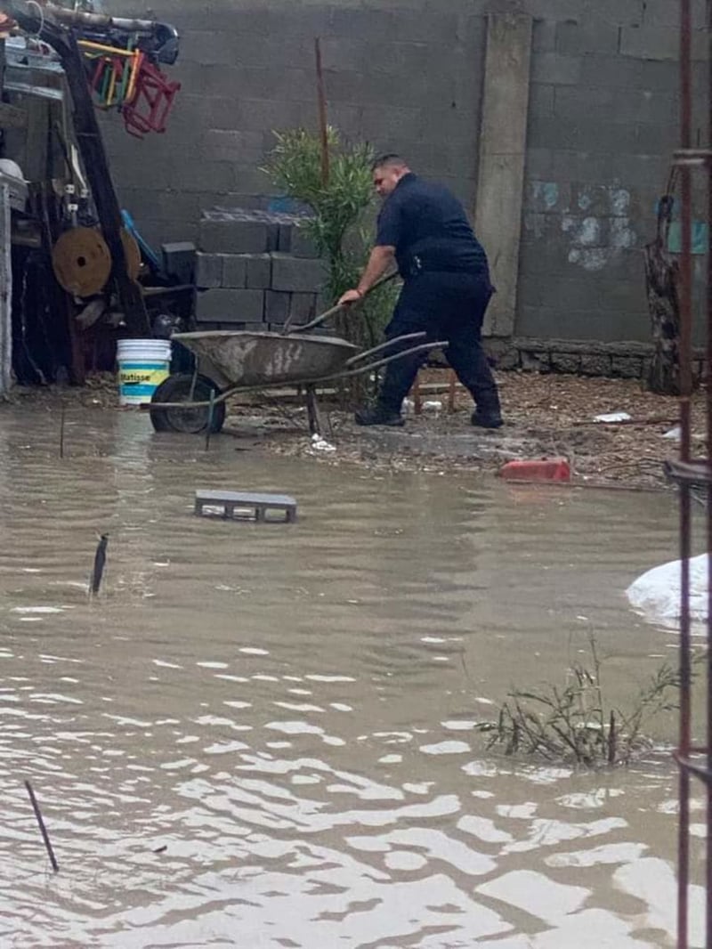 Autoridades continúan trabajo de limpieza ante inundaciones por tormenta ‘mañanera’