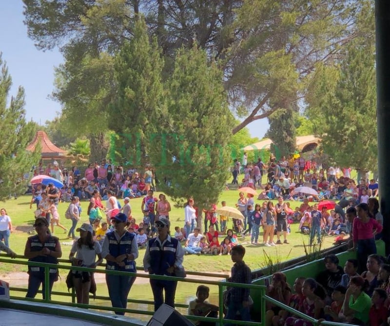 Miles de niños festejando su día en el Xochipili 1