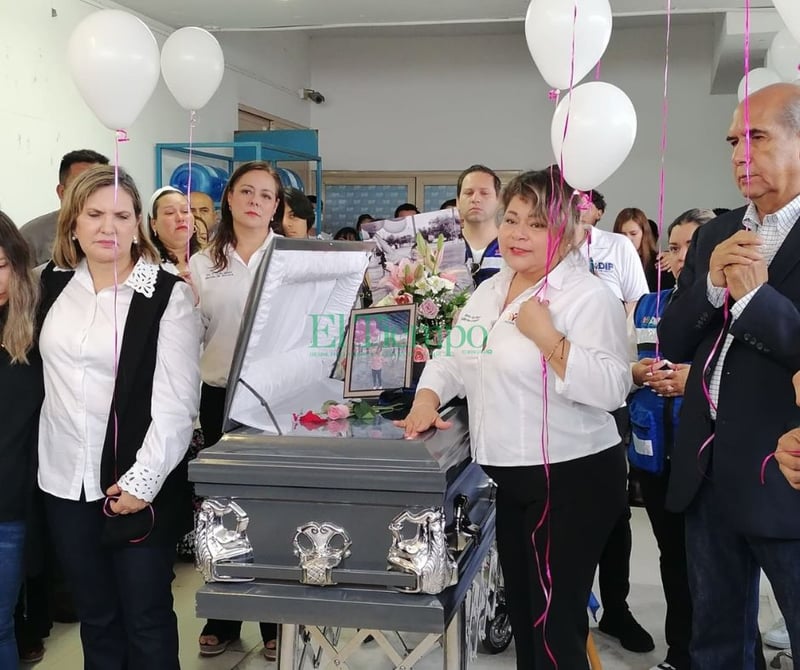 Despiden a Verónica Yazmin López Moreno, un gran ejemplo a seguir en DIF municipal.