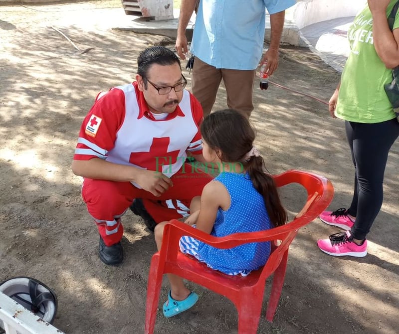 Cafre embiste moto donde viajaba niña con su abuelo