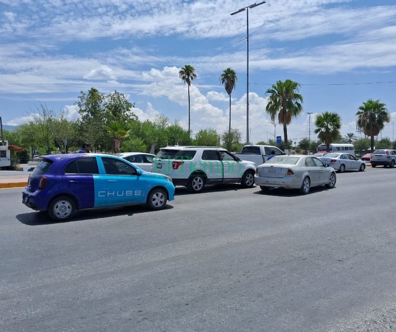 Mujer provoca choque en la colonia Guadalupe